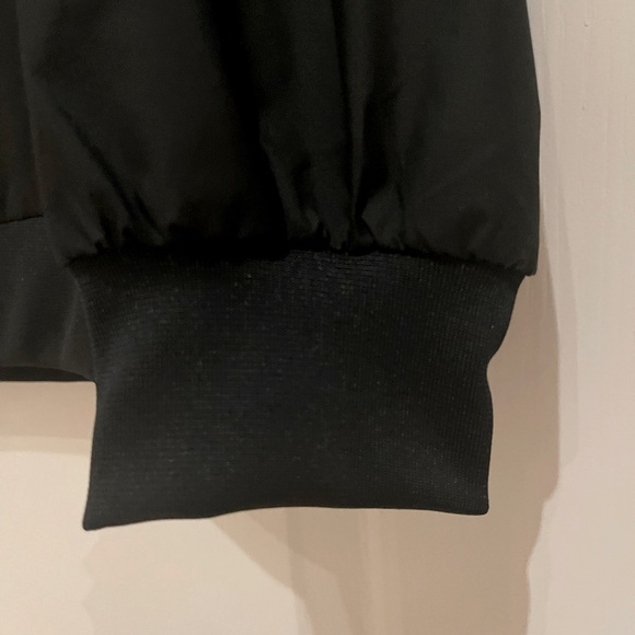 Nike Junior (L) Black & White Windbreaker Jacket - Picture 8 of 10